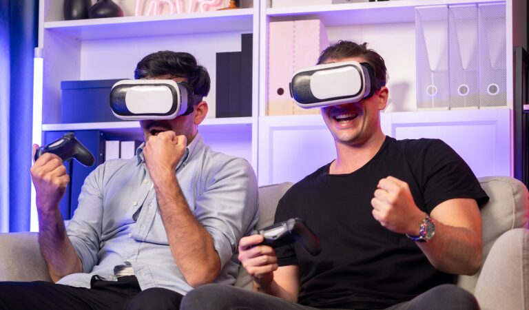 Multiplayer-and-Shared-Experiences