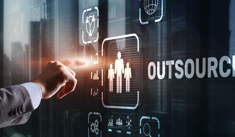 inner-image-What is-Outsourcing-Custom-Software-Development